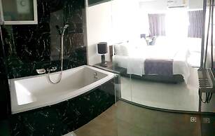 Walking Street Hostel by New Wave - Adults Only