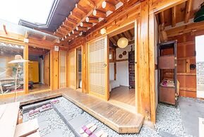 Open Real Luxury Korean Hanok