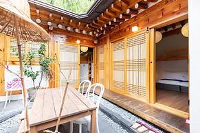 Open Real Luxury Korean Hanok