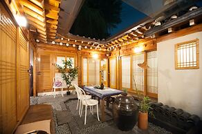Open Real Luxury Korean Hanok