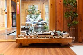 Open Real Luxury Korean Hanok