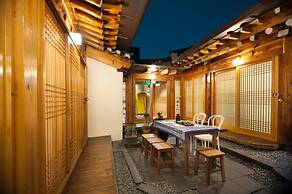 Open Real Luxury Korean Hanok