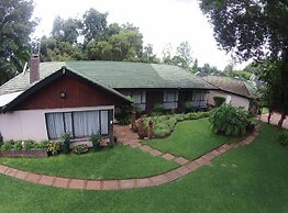 Cana Guest House