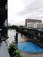 Cubao ManhattanHeights Unit 5H Tower C