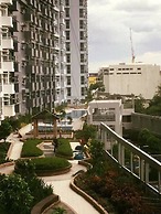 Cubao ManhattanHeights Unit 5H Tower C