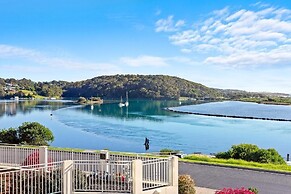 Southbound Escape at the Wharf