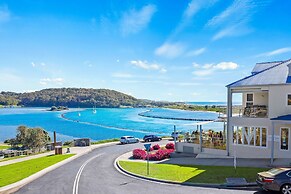 Southbound Escape at the Wharf