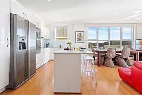 Southbound Escape at the Wharf