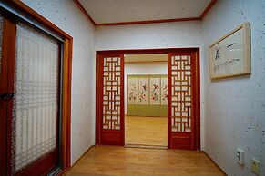 Hanok Hotel Dong Nak Won