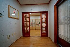 Hanok Hotel Dong Nak Won