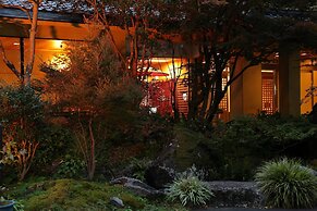 Yufuin Onsen Ryokan Mebaeso