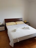 Apartments Dunja Malinska