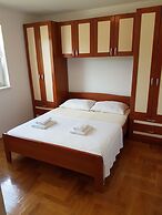 Apartments Dunja Malinska