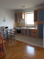 Apartments Dunja Malinska