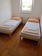 Apartments Dunja Malinska