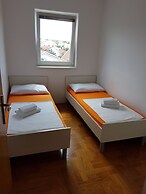 Apartments Dunja Malinska