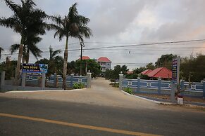 Ven Song Riverside Hotel