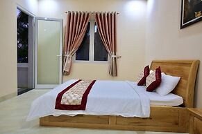 Ven Song Riverside Hotel