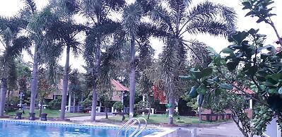 Ven Song Riverside Hotel