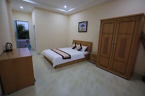 Ven Song Riverside Hotel