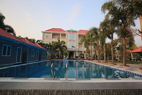 Ven Song Riverside Hotel