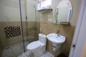 Ven Song Riverside Hotel