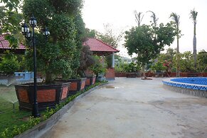 Ven Song Riverside Hotel