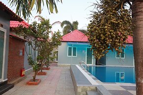 Ven Song Riverside Hotel