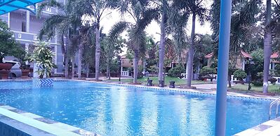 Ven Song Riverside Hotel