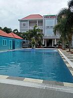 Ven Song Riverside Hotel