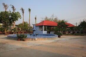 Ven Song Riverside Hotel