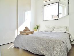 Super Central Stunning Roof 2BR Apt