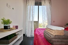 Designer Apt Great Location Hilton beach