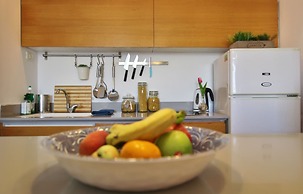 Designer Apt Great Location Hilton beach