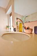 One of a Kind Gordon Beach Front 2BR Apt