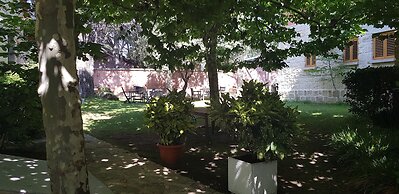 Hotel Sara De Ur