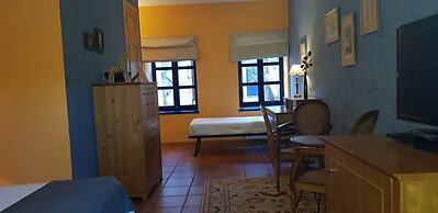Hotel Sara De Ur