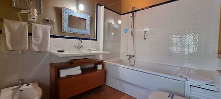 Hotel Sara De Ur