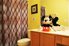 Lake Berkley - 7 Bed 5 Baths Villa