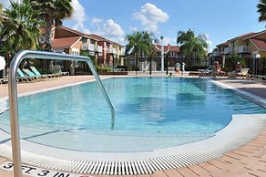 Lake Berkley - 7 Bed 5 Baths Villa