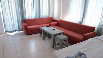 Lale Apart