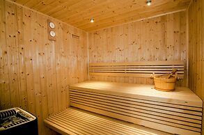 Al Murooj Grand Hotel