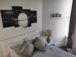 The Thoresby Guest House Scarborough