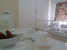 Light & Blue Gardens Apartments