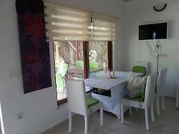 Villa Yalili