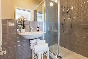 B & B La Cornice - Gina Room With Bathroom and Private Terrace