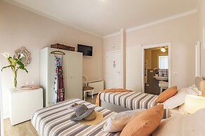 B & B La Cornice - Gina Room With Bathroom and Private Terrace