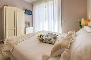 B & B La Cornice - Gina Room With Bathroom and Private Terrace