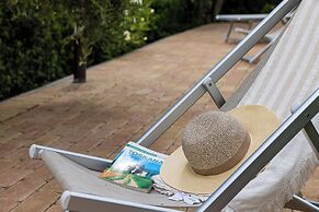 B & B La Cornice - Gina Room With Bathroom and Private Terrace