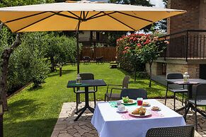 B & B La Cornice - Gina Room With Bathroom and Private Terrace